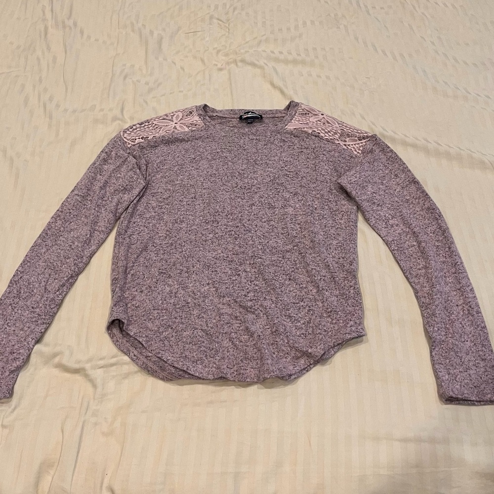 Freshman 1996 Rose Long-sleeve top with a lace pattern on the shoulder pads:)